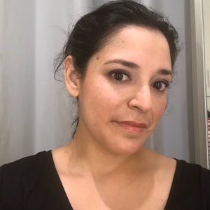 Meet your Posher, Claudia